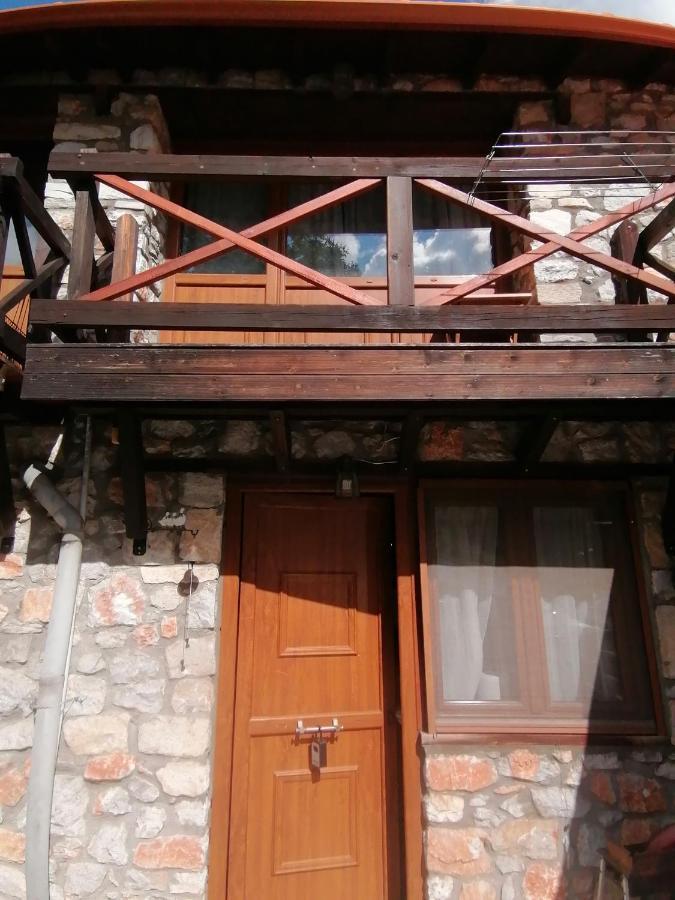 Traditional Stone Cottage In Palio Elatohori 외부 사진