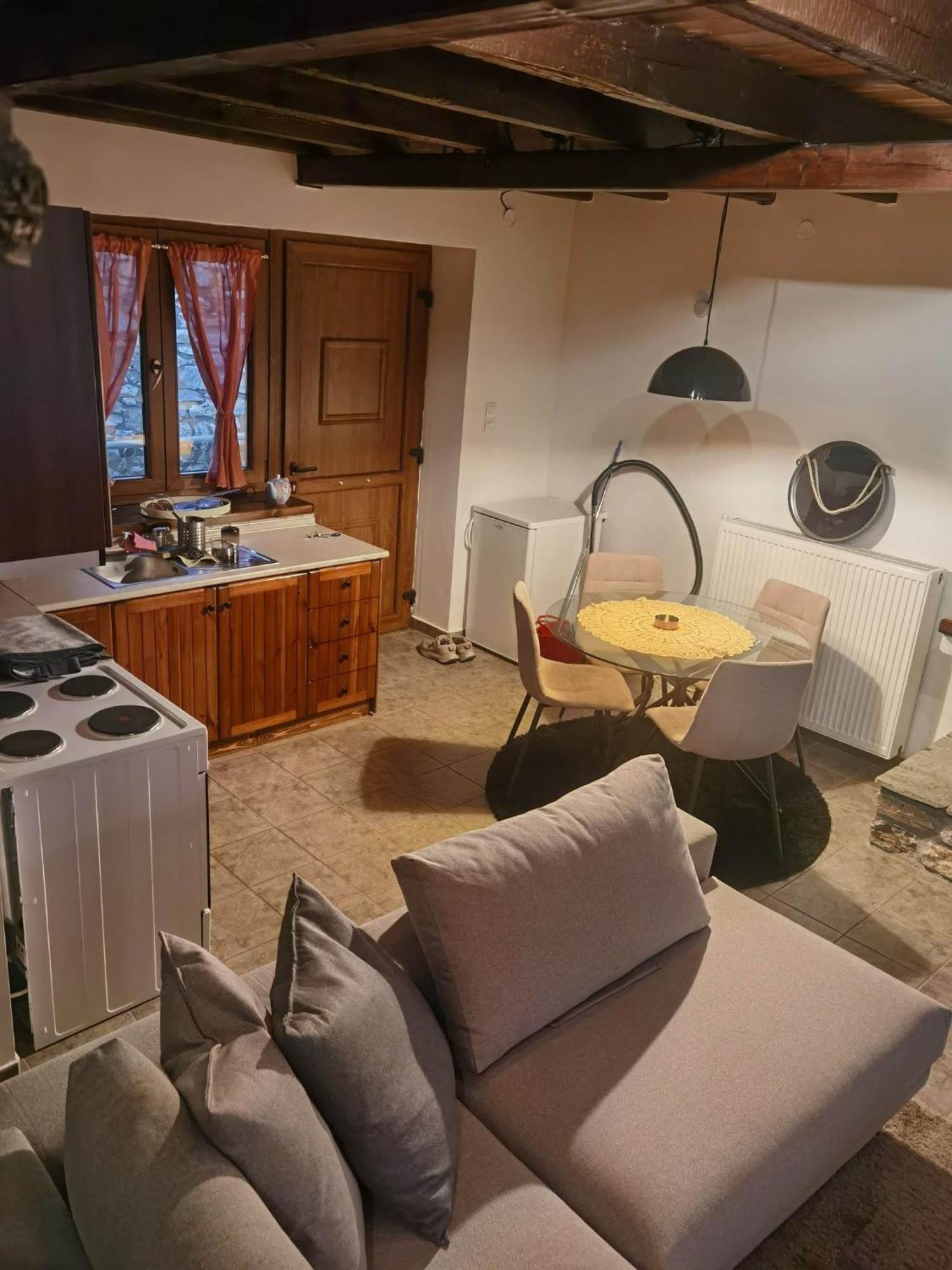 Traditional Stone Cottage In Palio Elatohori 외부 사진